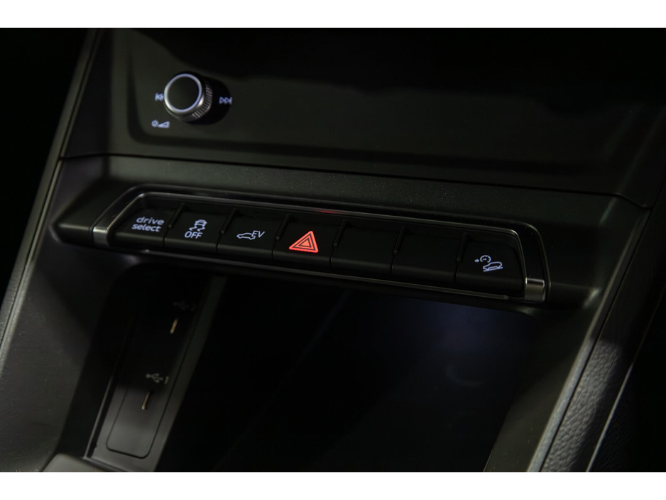 2023 Audi Q3 - image 22