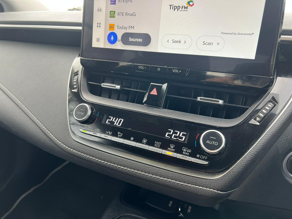 2024 Toyota Corolla - image 14