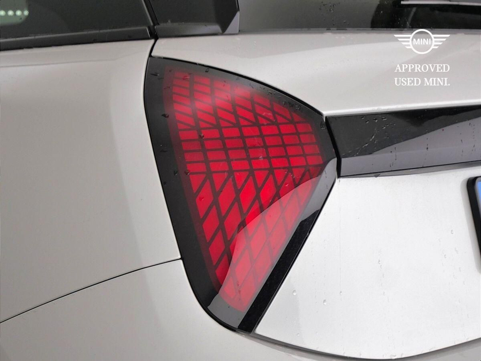 2025 MINI Hatch Cooper E €38,900