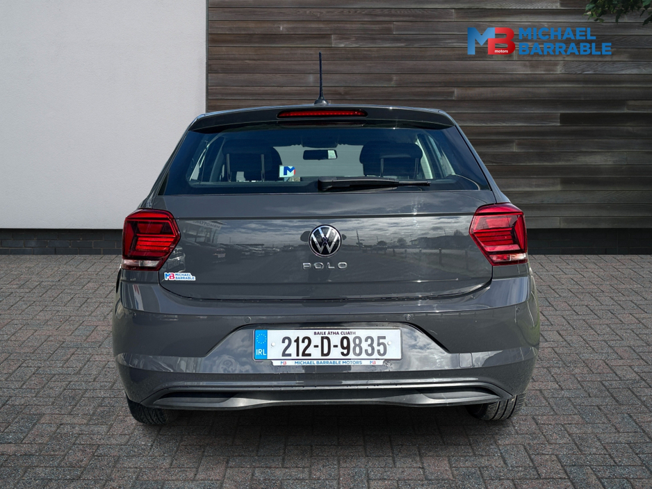 2021 Volkswagen Polo - image 12