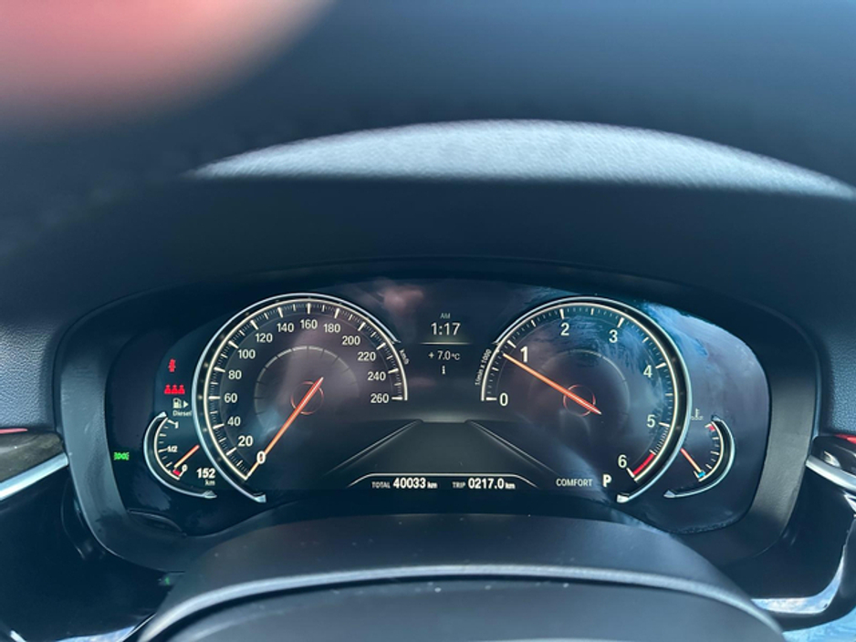 2018 BMW 5 Series - image 21