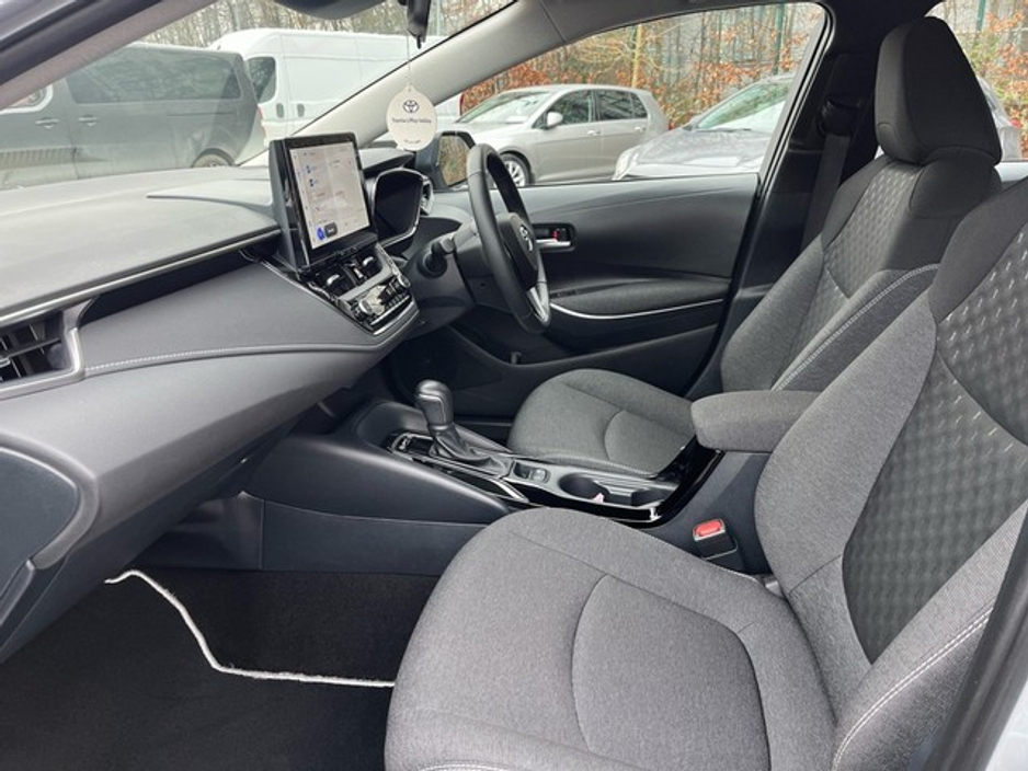 2023 Toyota Corolla LUNA 4DR SALOON AUTO €26,950