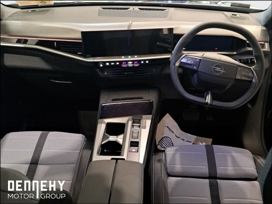 2025 Opel Grandland - image 2