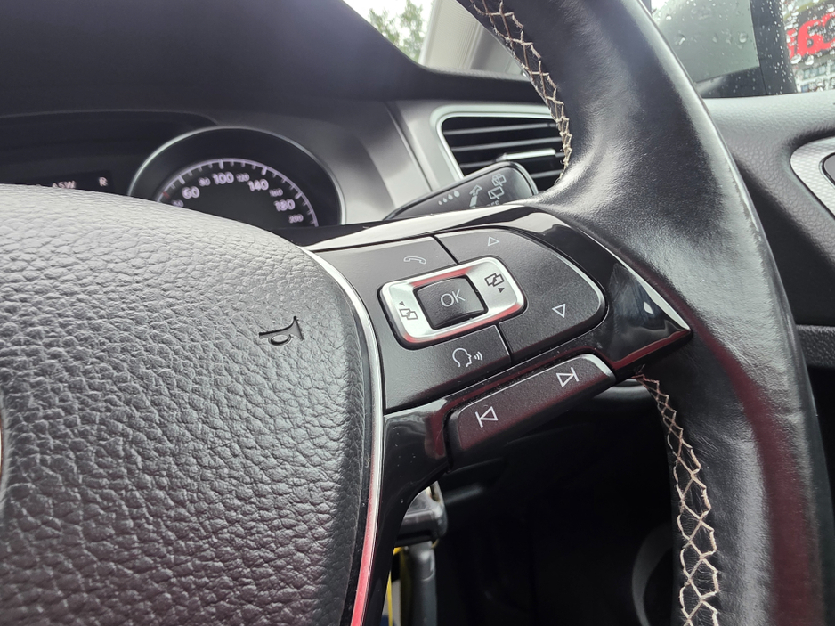 2016 Volkswagen Golf 1.2 TSI HIGHLINE ALL STAR EDITION - REVERSE CAMERA - ALLOYS - STUNNING CAR - LOW TAX BAND €14,450