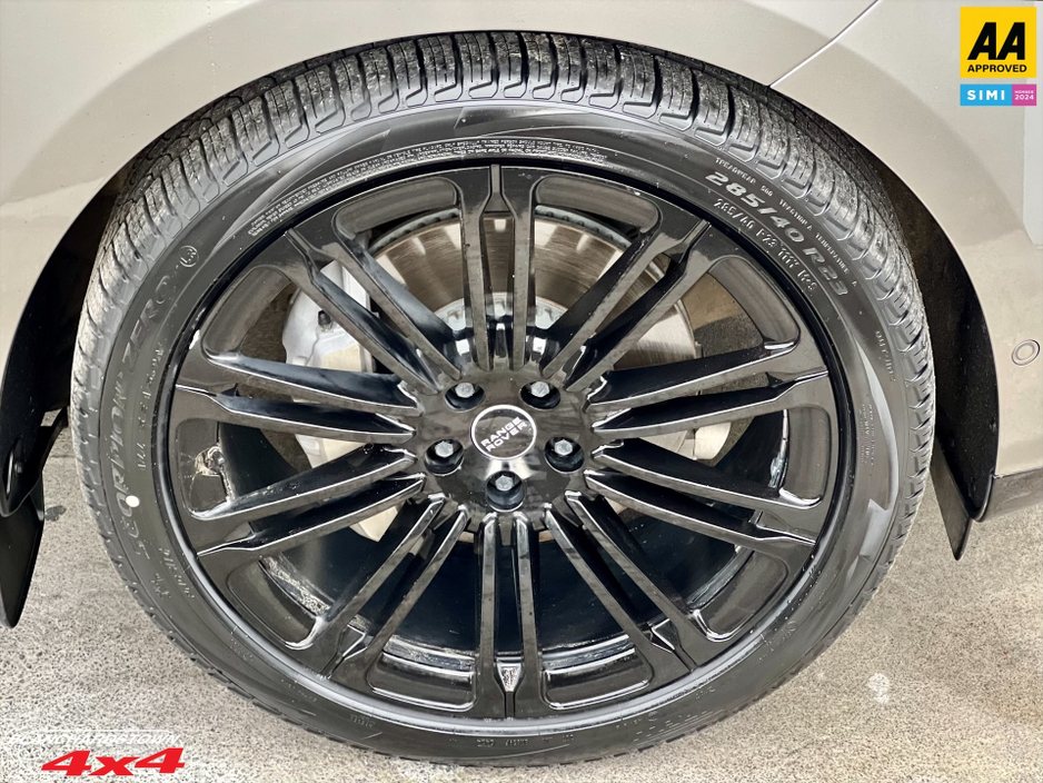 2023 Land Rover Range Rover 1ST EDITION D350 DIESEL POWERHOUSE €149,900