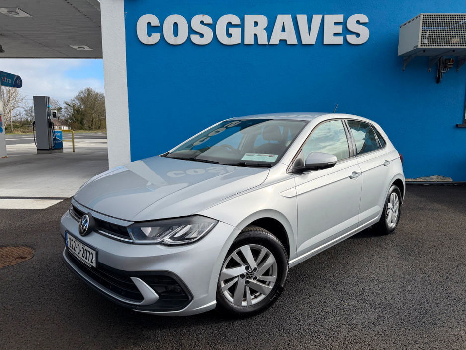 2022 Volkswagen Polo - image 3