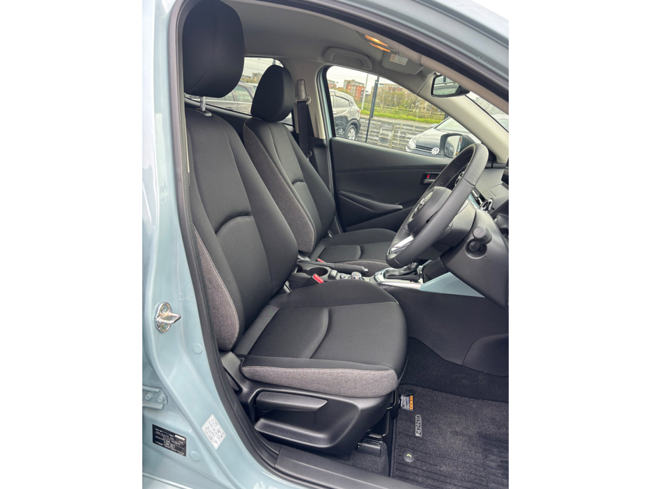 2025 Mazda Mazda2 - image 23