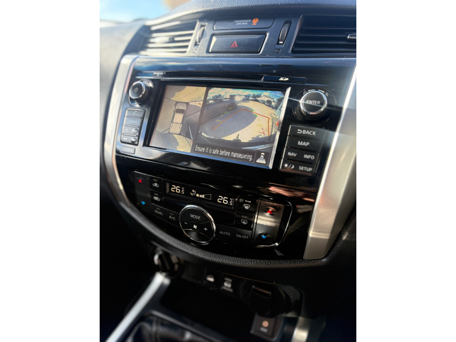 2016 Nissan Np300 NAVARA TEKNA DCI 4X4 SHR DCB €16,750