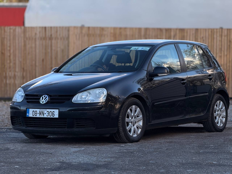 2008 Volkswagen Golf - image 4