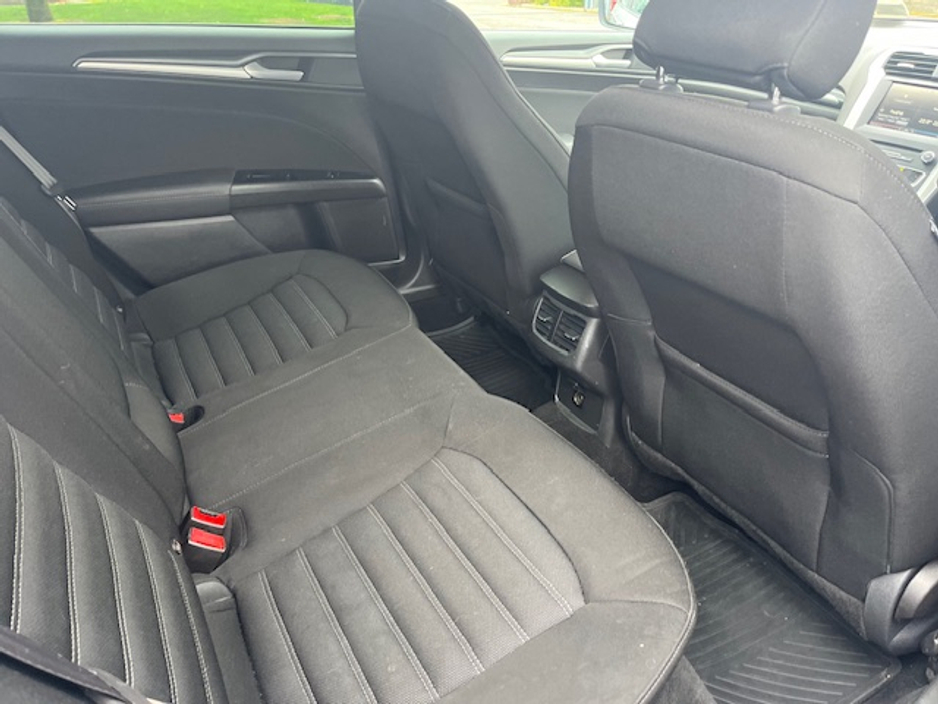 2016 Ford Mondeo - image 11