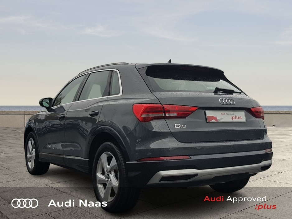 2023 Audi Q3 - image 4