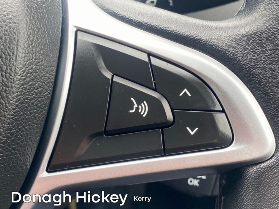 2019 Dacia Duster - image 21