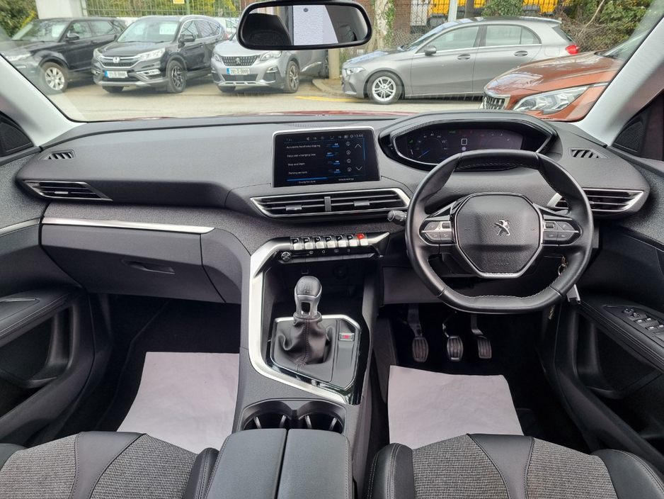 2019 Peugeot 3008 - image 15