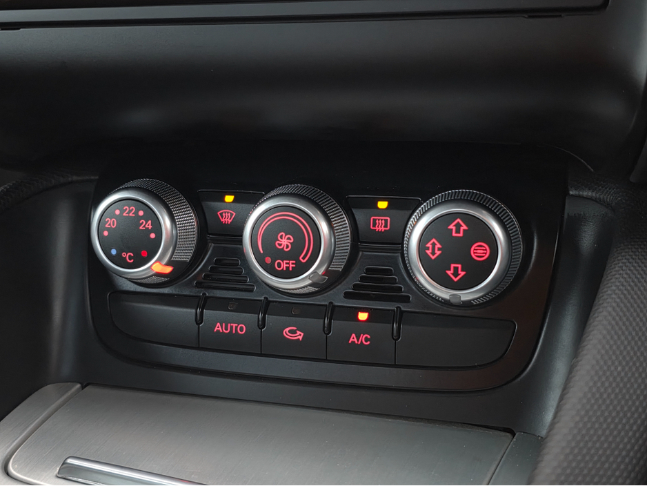 2014 Audi TT - image 14