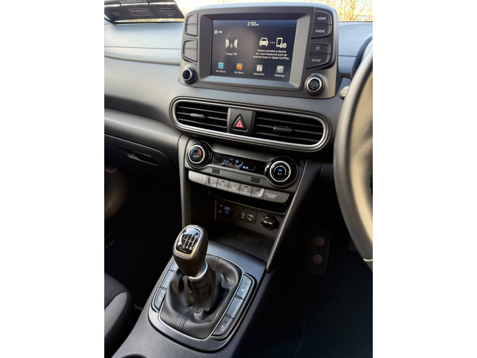 2020 Hyundai Kona - image 12