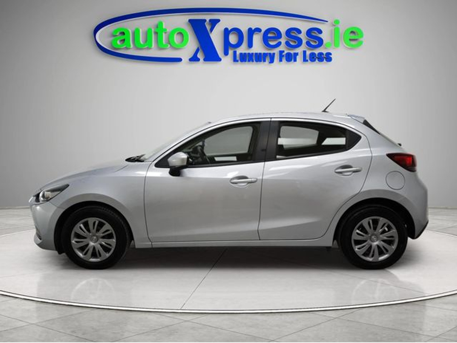 2020 Mazda Demio - image 13