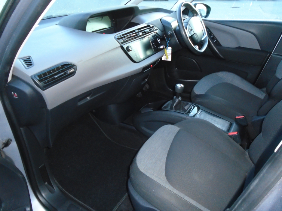 2017 Citroen Grand C4 Picasso TOUCH BLUEHDI 120 4DR BLACK EDITION €7,750