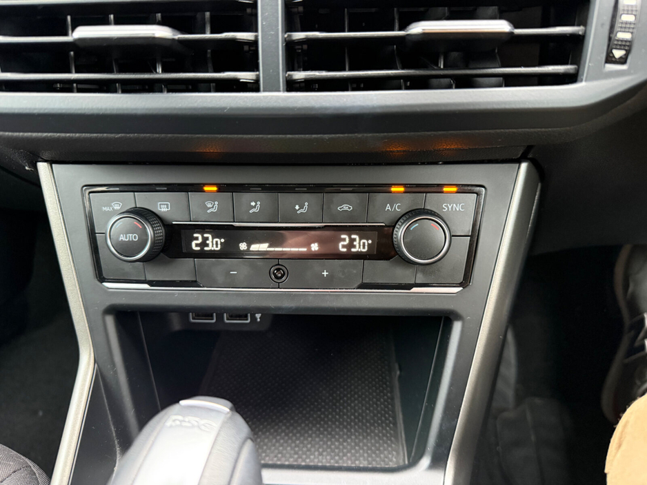 2018 Volkswagen Polo - image 14