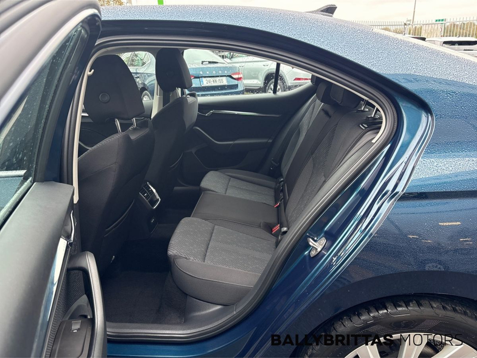 2024 Skoda Octavia - image 7