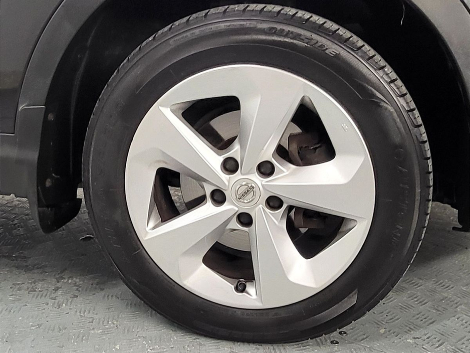 2020 Nissan Qashqai - image 11