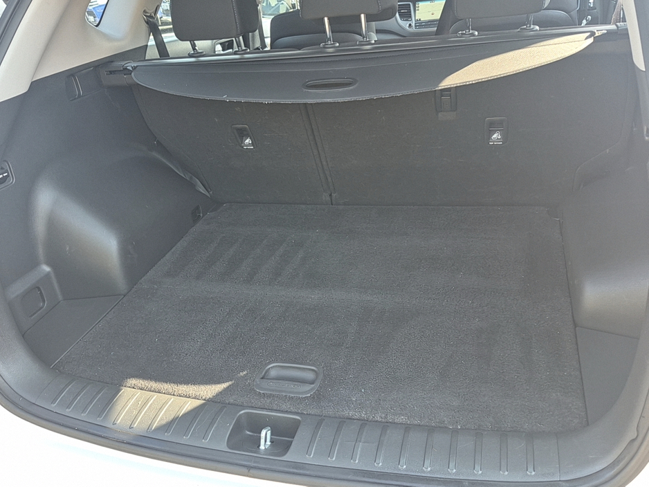 2017 Hyundai Tucson - image 16