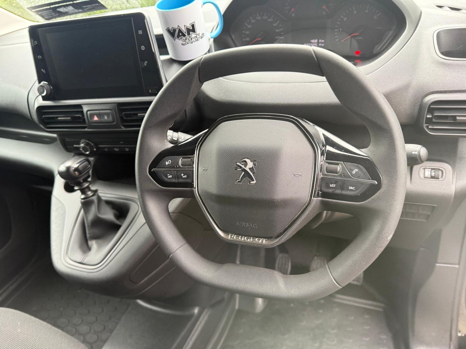 2022 Peugeot Partner PROFESSIONAL PLUS NO VAT! €18,750