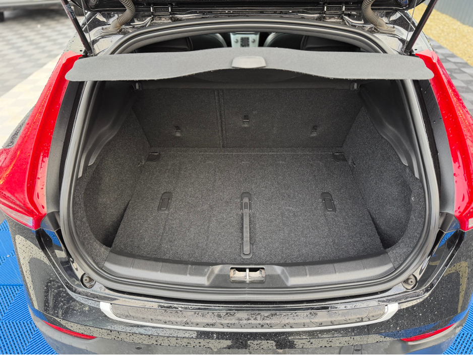 2018 Volvo V40 ** DEPOSIT TAKEN ** CROSS COUNTRY 4WD - 2.0L DIESEL - AUTO - 12M WARRANTY - CAR: 1733 €19,950