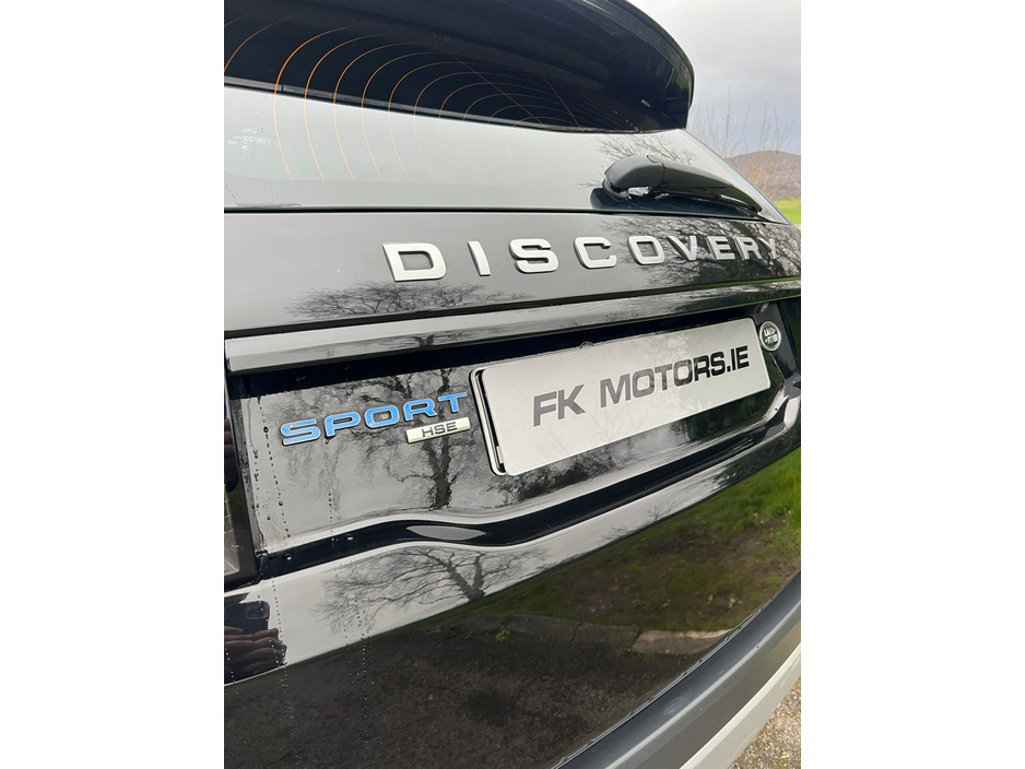 2018 Land Rover Discovery Sport - image 16