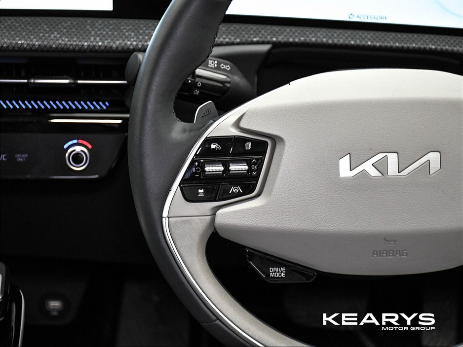 2024 Kia EV6 - image 13