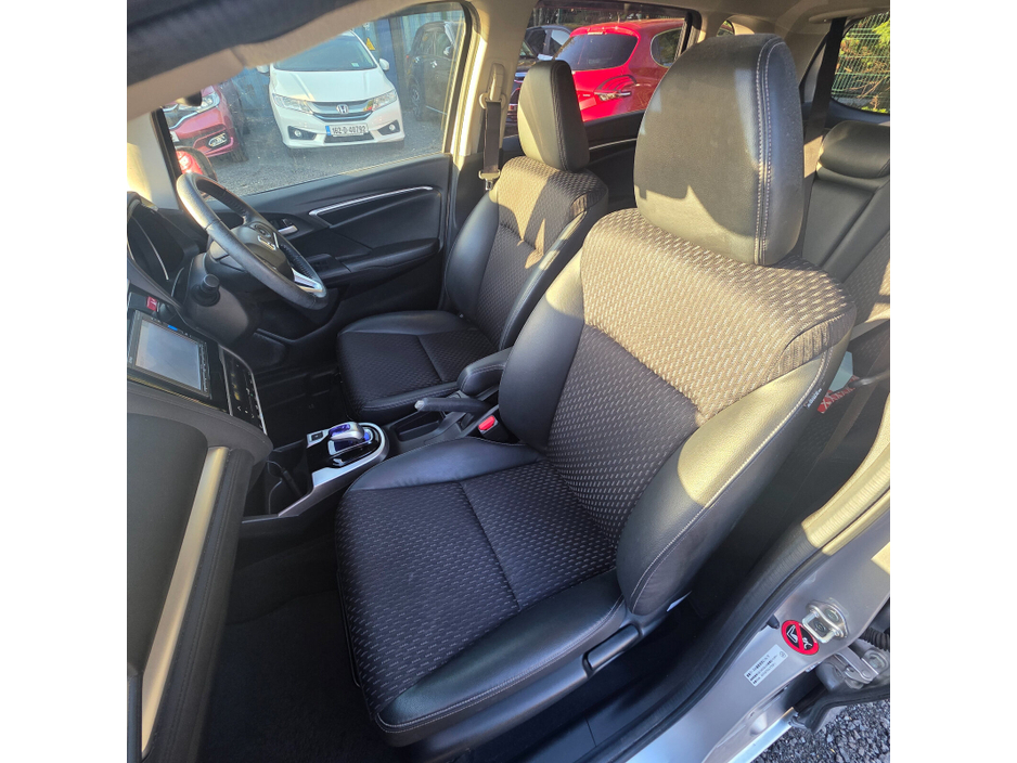 2016 Honda Fit - image 14