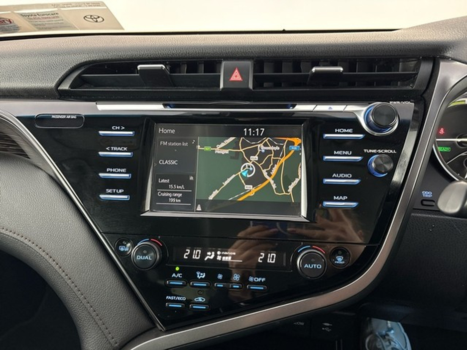 2019 Toyota Camry - image 12