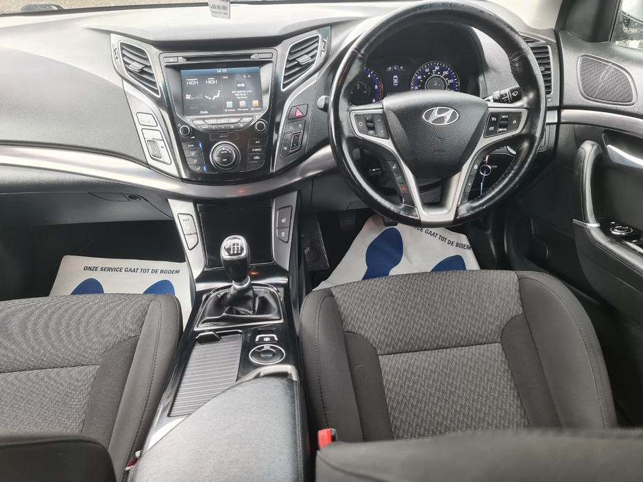2016 Hyundai i40 - image 7