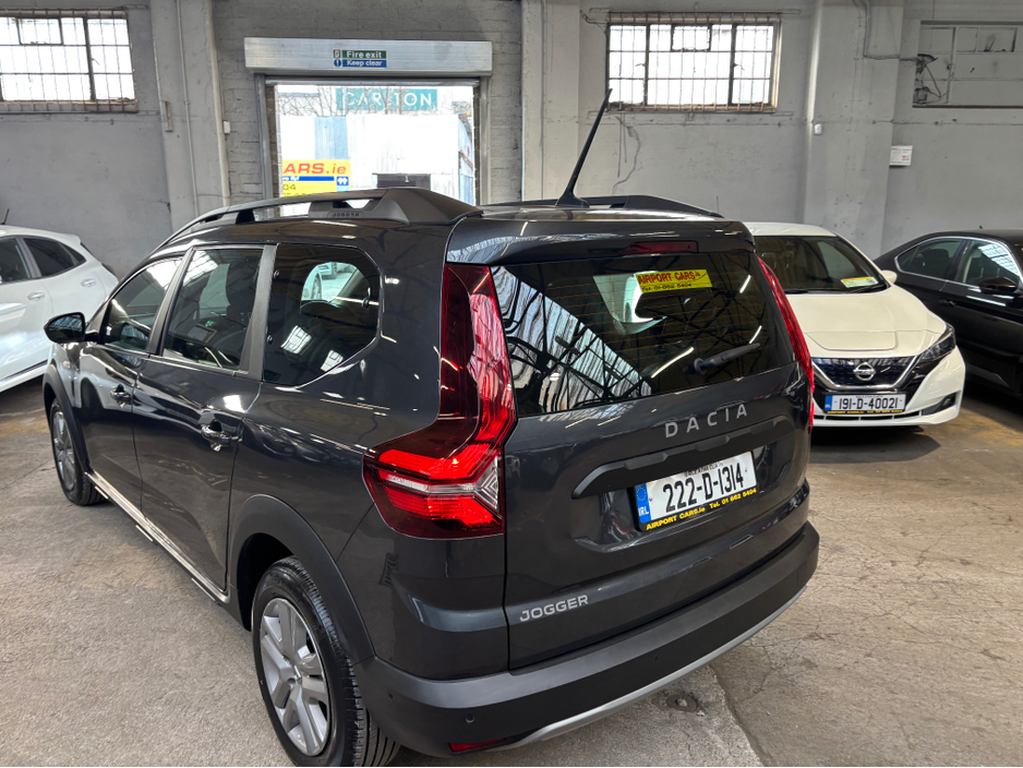 2022 Dacia Jogger - image 14