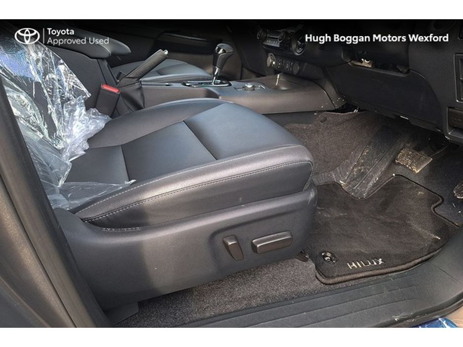 2025 Toyota Hilux 2.8D4D INVINCIBLE + VAT €53,655