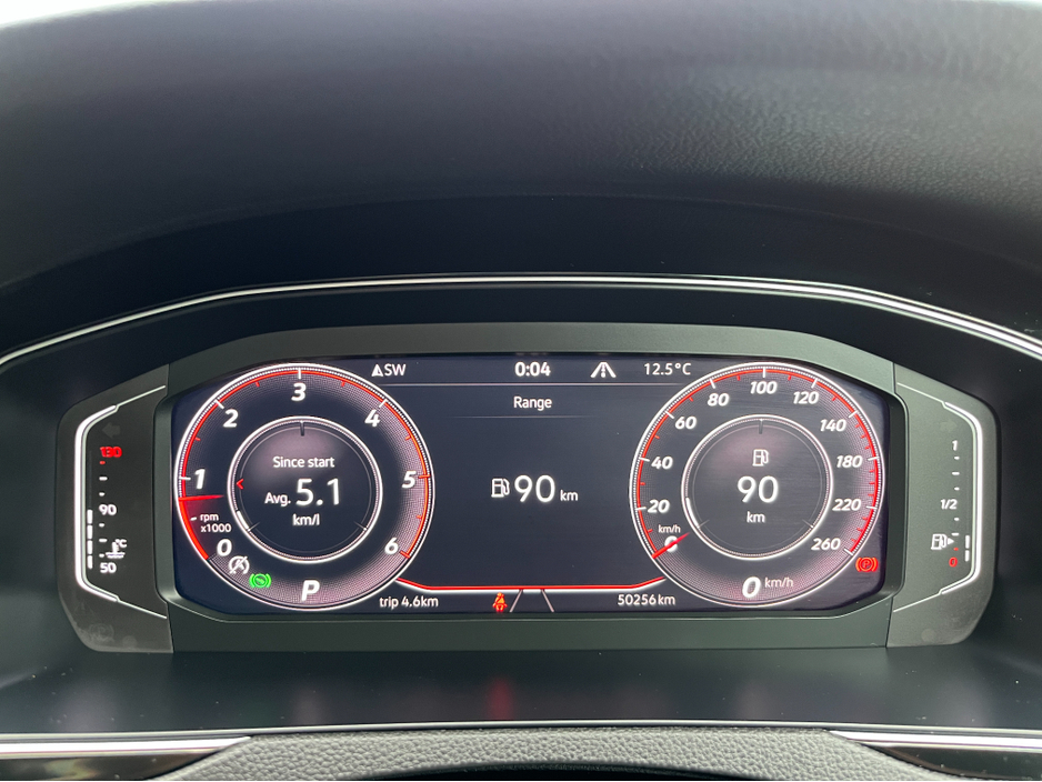 2021 Volkswagen Passat - image 28