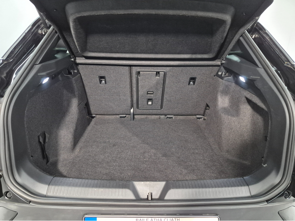 2023 Volkswagen ID.4 PRO 128 KW LIFE 77KWH 174BHP 5DR €26,750