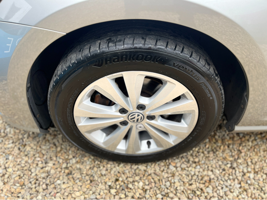 2018 Volkswagen Golf - image 18