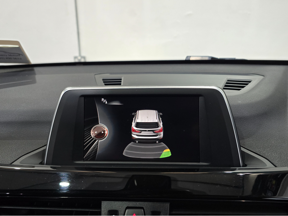 2017 BMW X1 - image 15