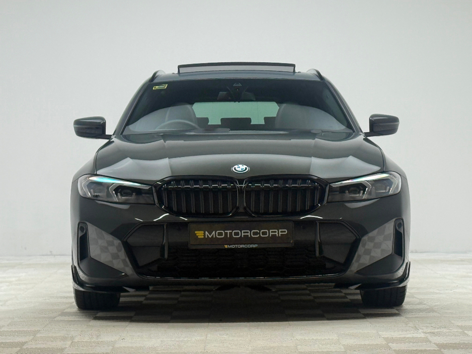 2025 BMW 3 Series 330E M SPORT €57,990