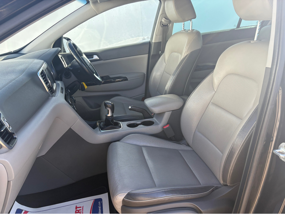 2017 Kia Sportage - image 16