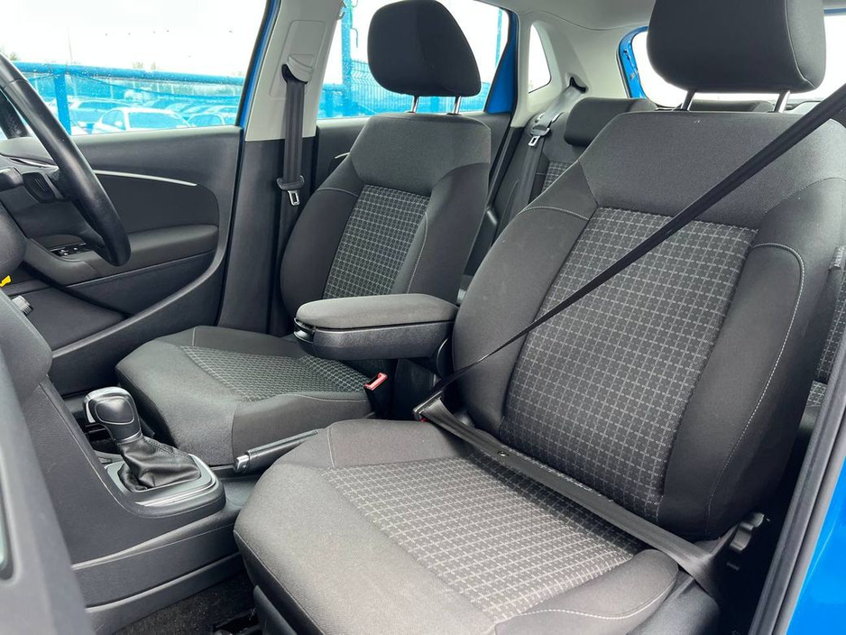 2014 Volkswagen Polo - image 6