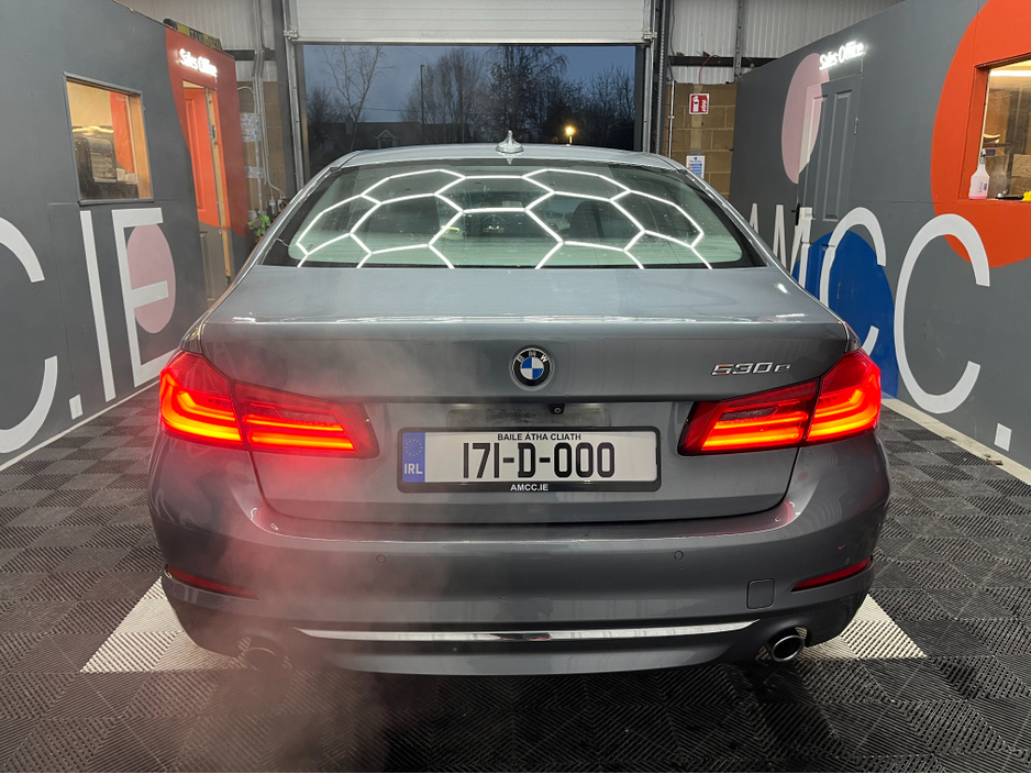 2017 BMW 5 Series €22950! 2017 BMW 530E LUXURY iPERFORMANCE 2.0 AUTOMATIC / CRUISE CONTROL / 360° PARKING CAMERA / ELECTRIC HEATED SEATS €22,950