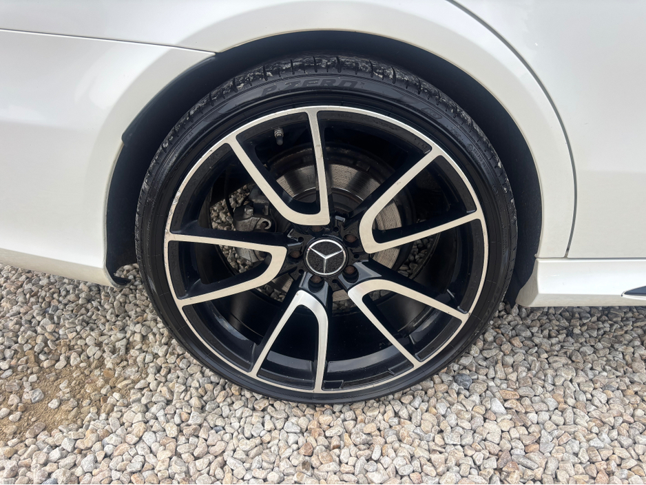 2015 Mercedes-Benz E Class - image 8