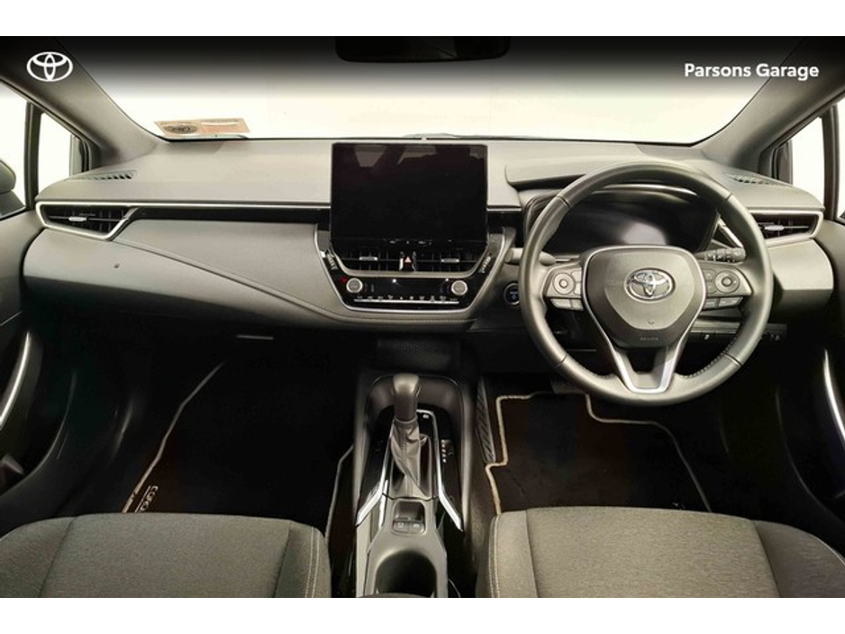 2023 Toyota Corolla - image 6