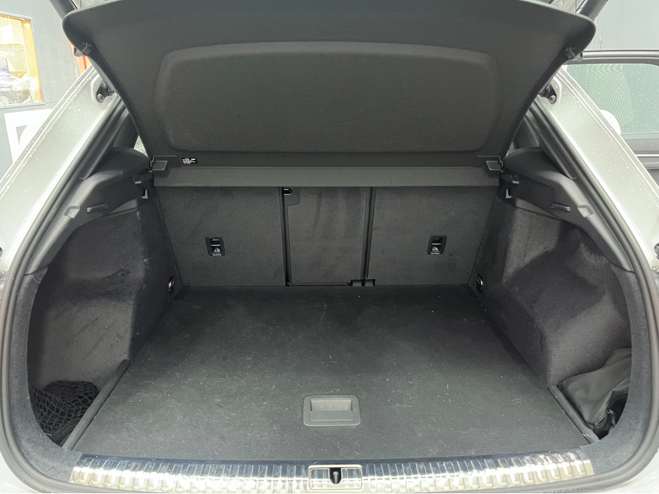 2024 Audi Q3 2024 AUDI Q3 35TDI QUATTRO S LINE 2.0 AUTOMATIC / CRUISE CONTROL / 360° PARKING CAMERA / ELECTRIC HEATED SEATS / PADDLE SHIFTERS / APPLE CARPLAY