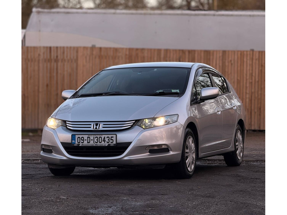 2009 Honda Insight - image 3