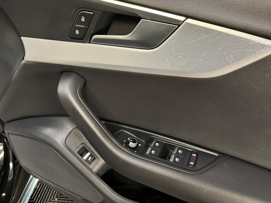 2022 Audi A4 - image 11