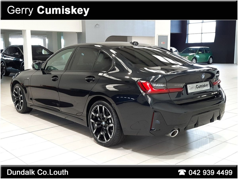 2025 BMW 3 Series - image 13