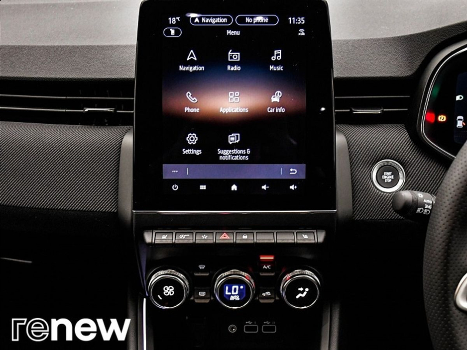 2025 Renault Clio - image 28