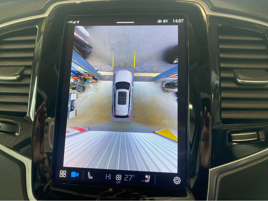 2023 Volvo XC90 - image 18